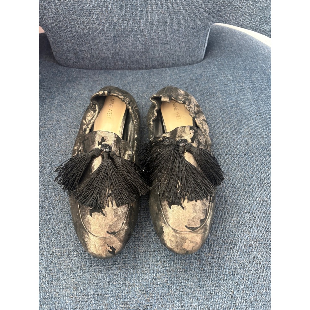 Nine West Metallic Camo Tassel Ballet Flats Pewter Black Size 9.5M Slip On Shoes